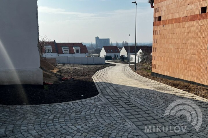 Brněnská - Jüttnerova